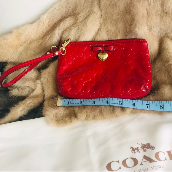 COACH Patent Leather With now gold heart detail - Picture 4 of 4